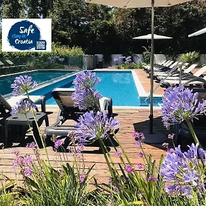 4* Bed & Breakfast Oasis Life