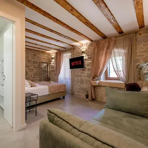 4* Gasthuis Old Spalatrum Luxury