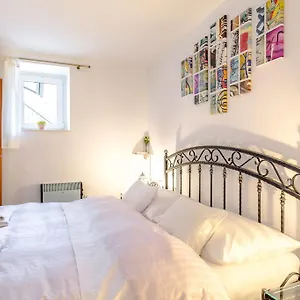 And Erede Apartment