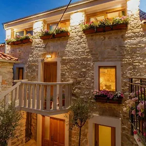 4* Gasthuis Stone House Luxury